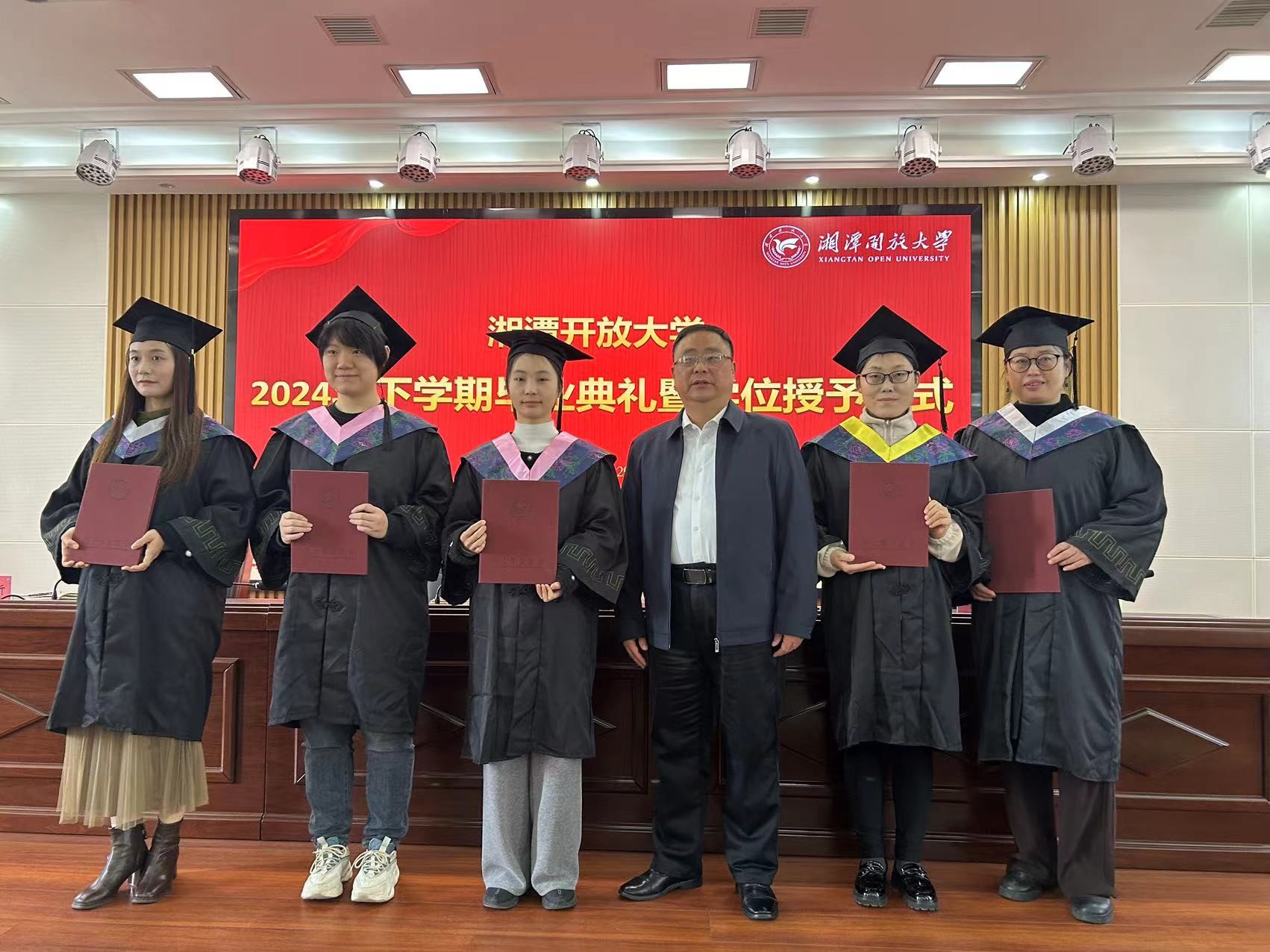 图片2.jpg 图片2.jpg